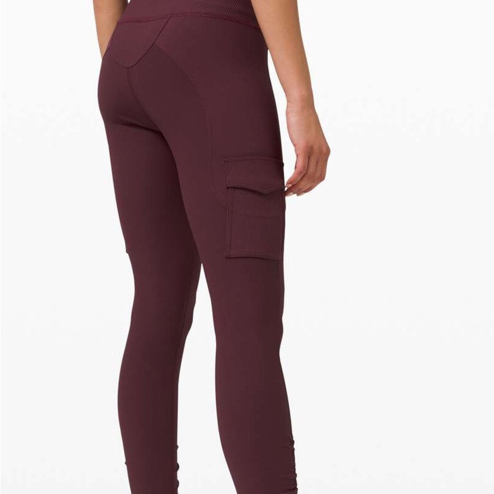 Lululemon Trail Trekker High-Rise Tight 25" Cassis Size : 6